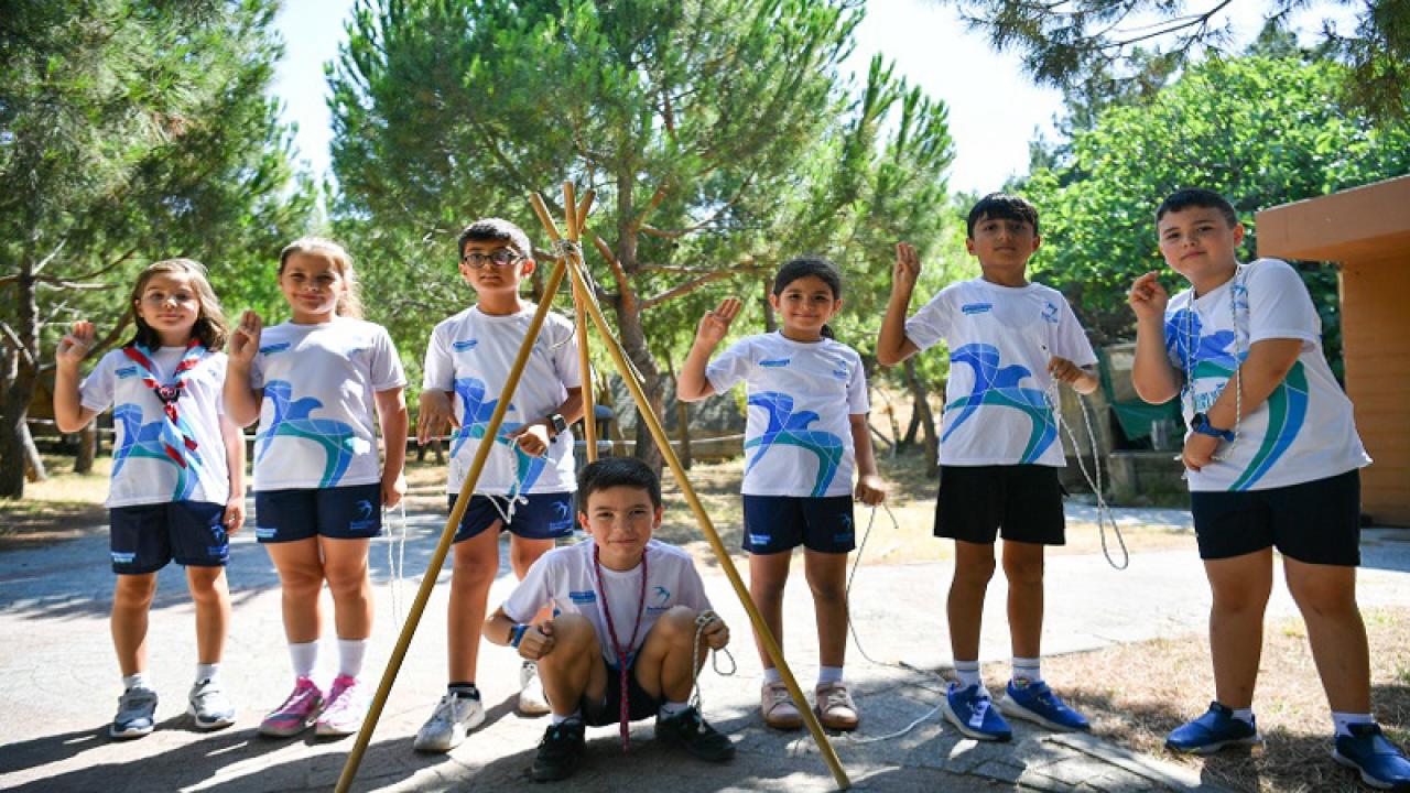 BEYLİKDÜZÜ’NDE ÖĞRENCİLER YAZI SPORLA GEÇİRİYOR