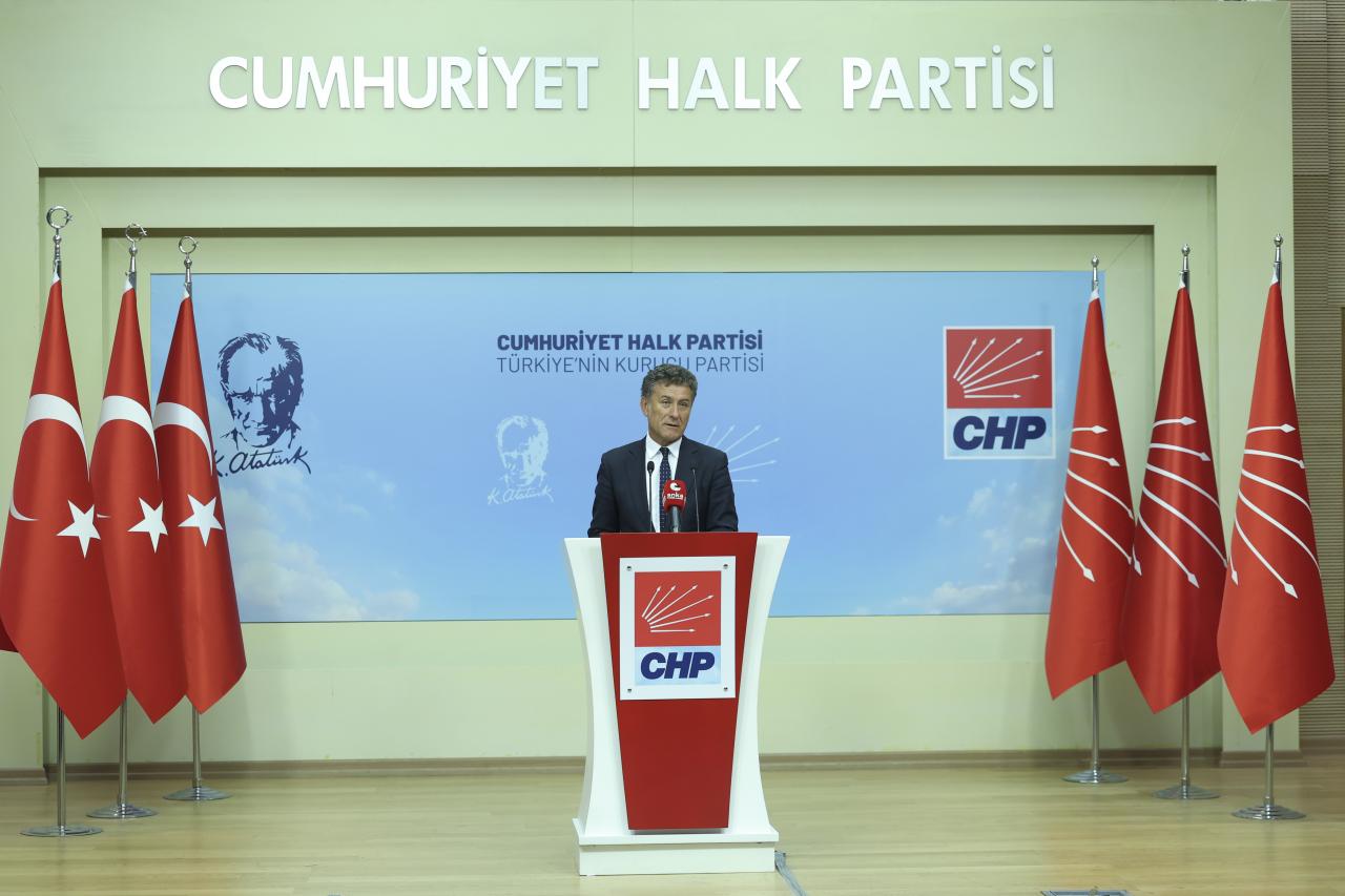 Orhan Sarıbal: 
