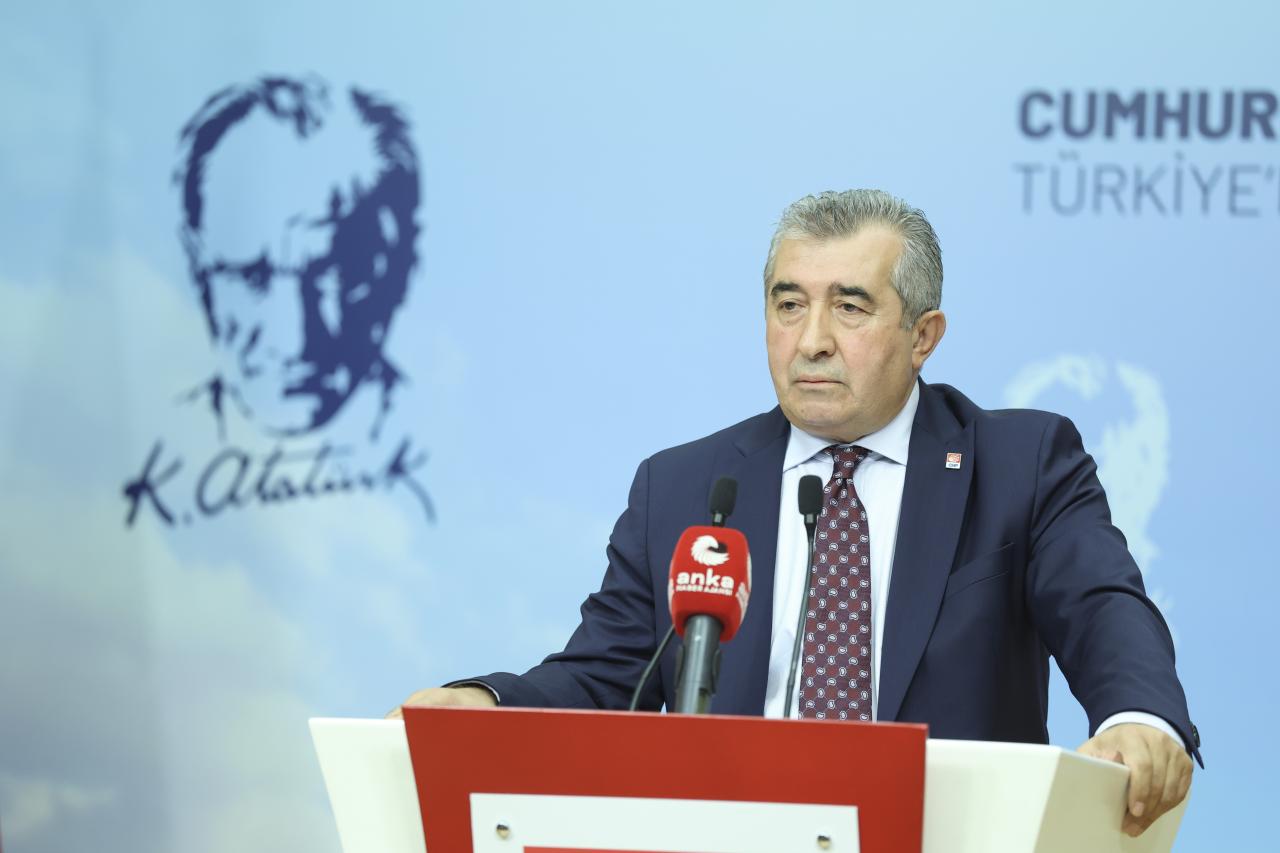 Necdet Saraç: 