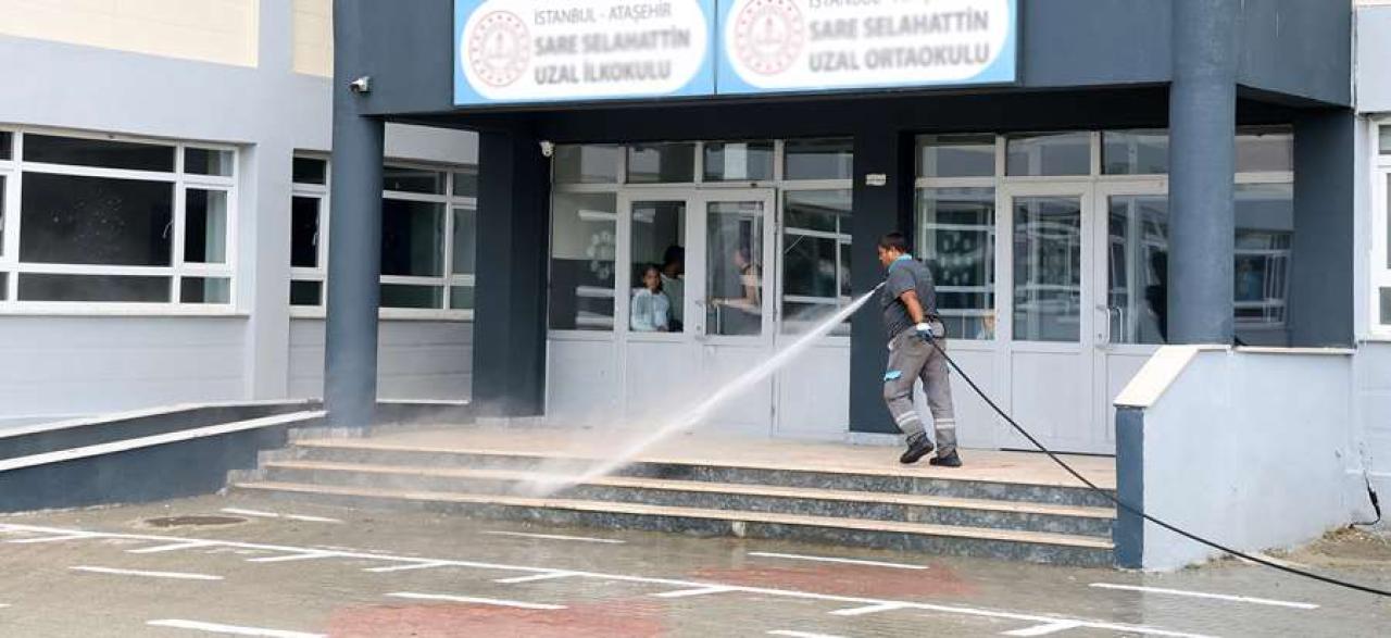 OKULLAR TEMİZLENEREK YENİ EĞİTİM DÖNEMİNE HAZIRLANIYOR
