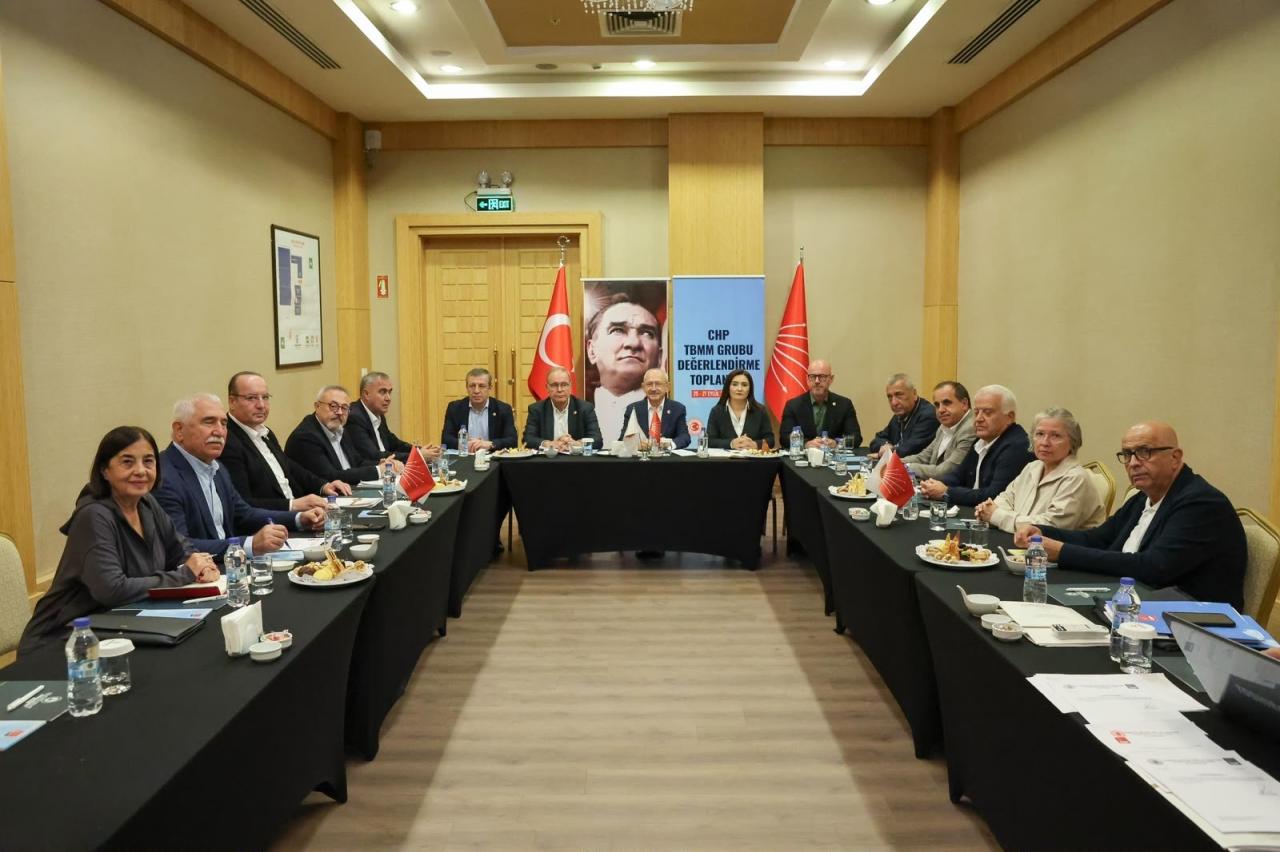 CHP Genel Başkanı Kemal Kılıçdaroğlu, Grup Yönetim Kurulu Toplantısına Başkanlık Etti