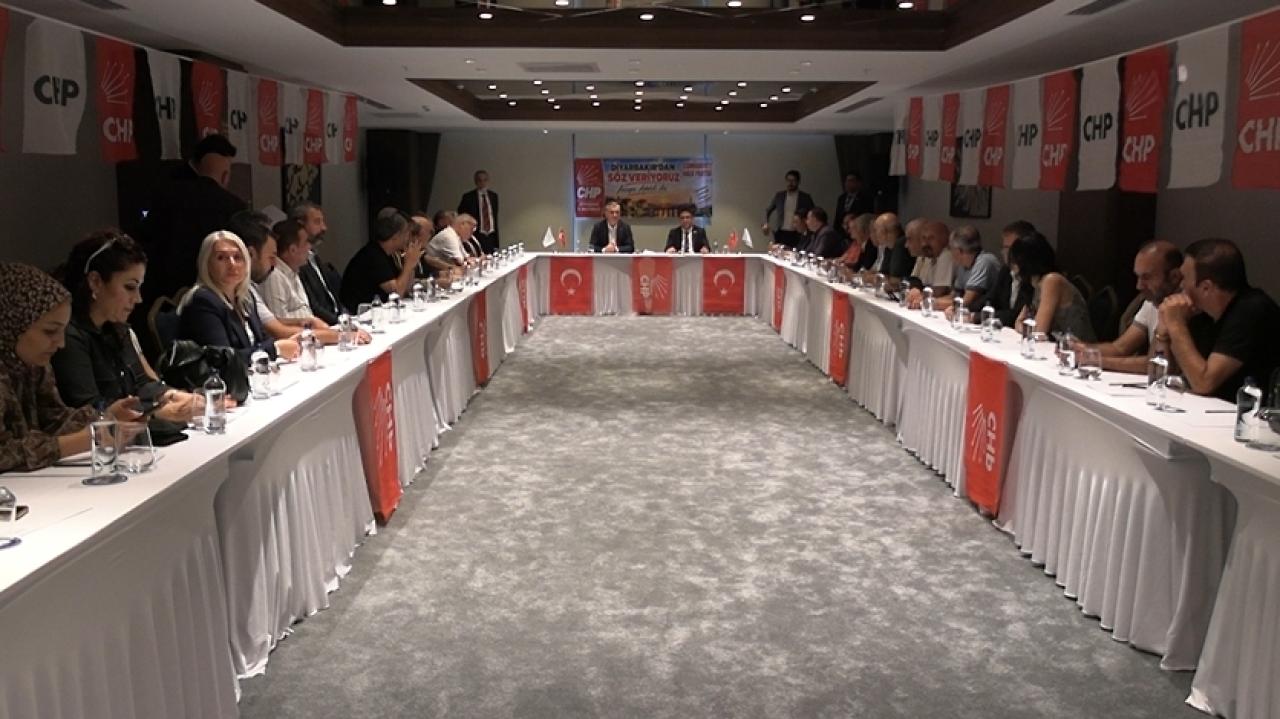 Müslim Sarı, Diyarbakır’da Kanaat Önderleriyle Buluştu: Önümüzdeki Günlerde Sayın Genel Başkanımız Bölgeye Gelecek