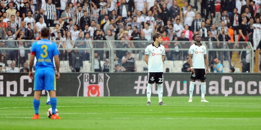 Beşiktaş’tan çocuk istismarına sessiz tepki