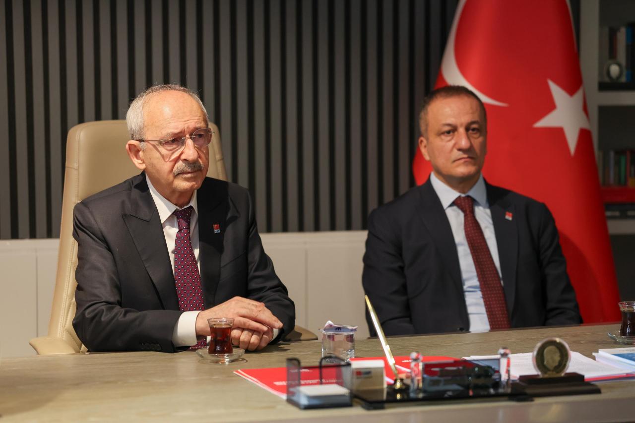 CHP Genel Başkanı Kemal Kılıçdaroğlu, CHP Mersin İl Başkanlığı’nı Ziyaret Etti