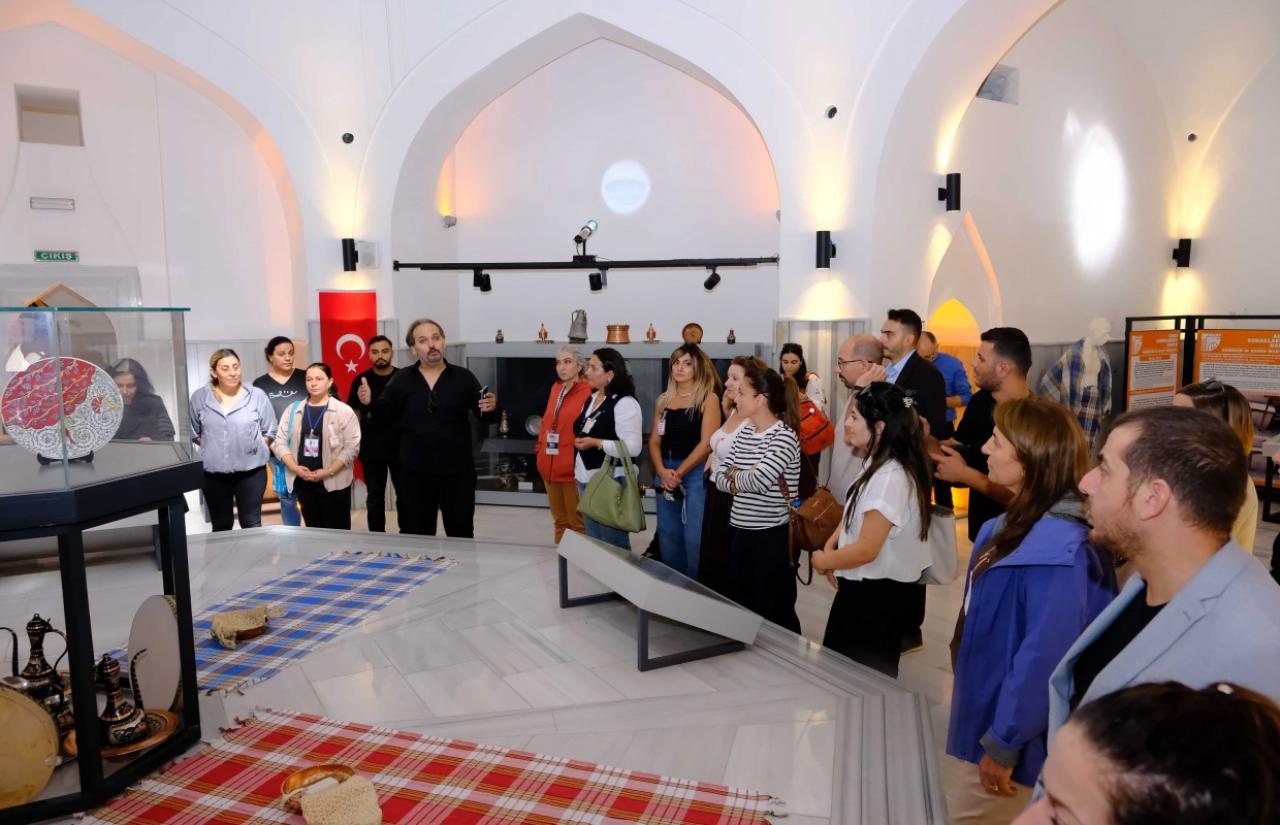 25 Belediyenin Temsilcileri Adana’da Bir Araya Geldi