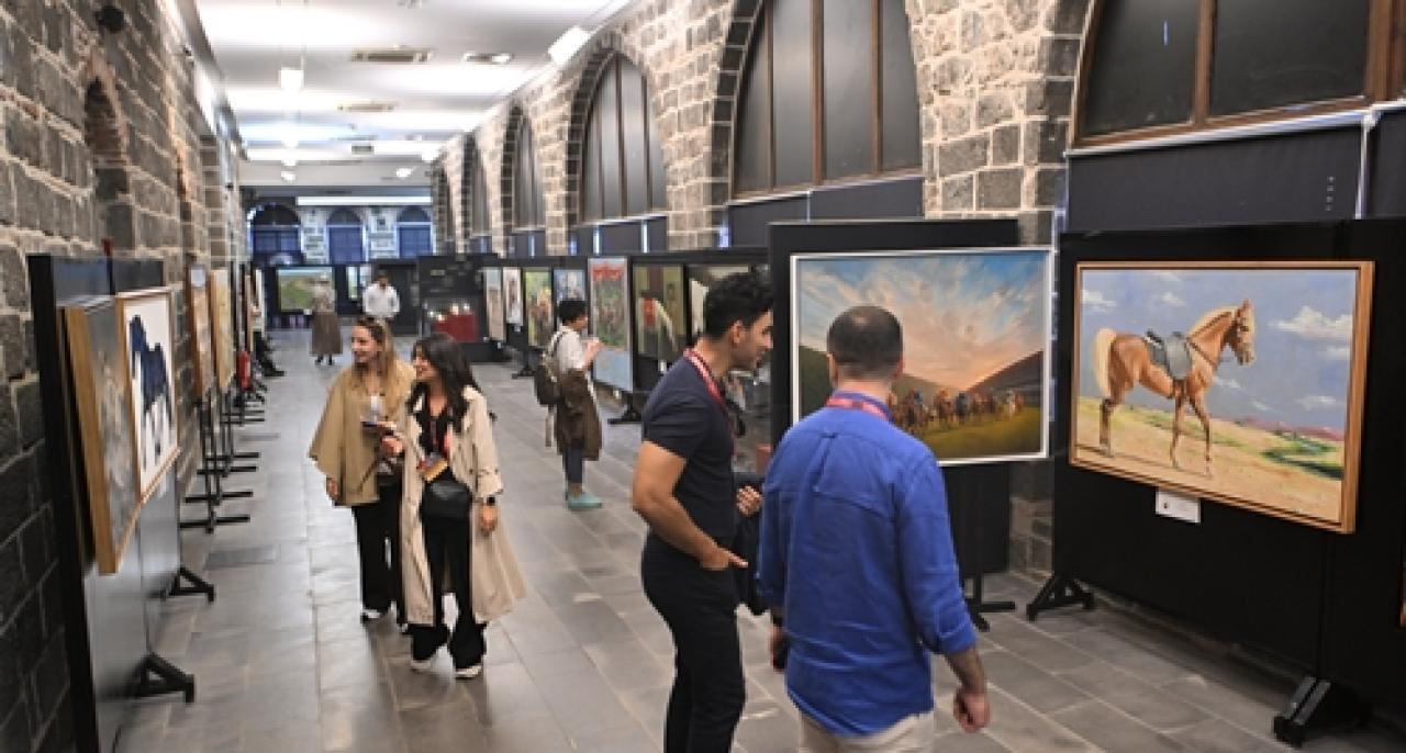 TJK 13. Resim Yarışması Sergisi Diyarbakır Kültür Yolu Festivali’nde açıldı