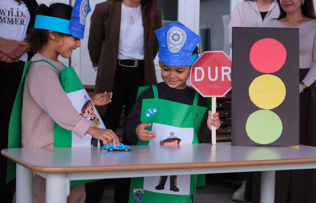Kız Çocukları Güvenle, Şiddete Maruz Kalmadan Ve Hayalleri Kısıtlanmadan Büyüsün…