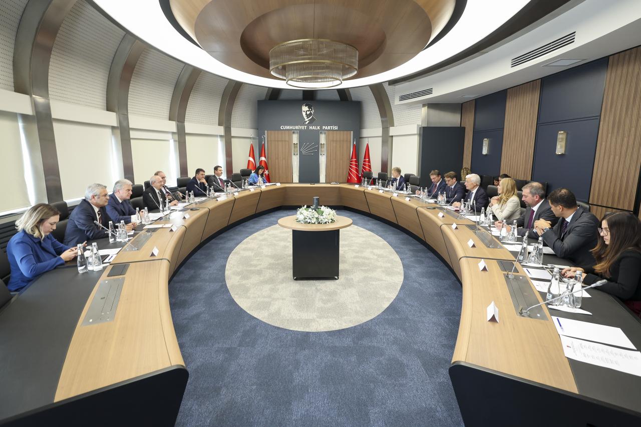 CHP Lideri Kemal Kılıçdaroğlu, Lüksemburg Temsilciler Meclisi Başkanı Claude Wiseler Başkanlığındaki Heyet ile Görüştü