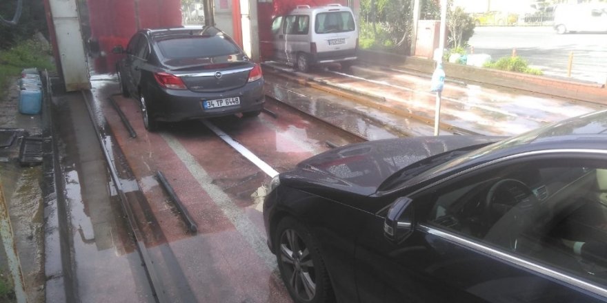 İstanbul’a çamur yağdı, oto yıkamacılarda kuyruk oluştu