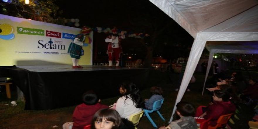 Ramazan Çocuk Bahçesinde Karagöz ve Hacivat