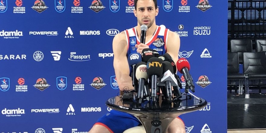 Doğuş Balbay 2 yıl daha Anadolu Efes’te