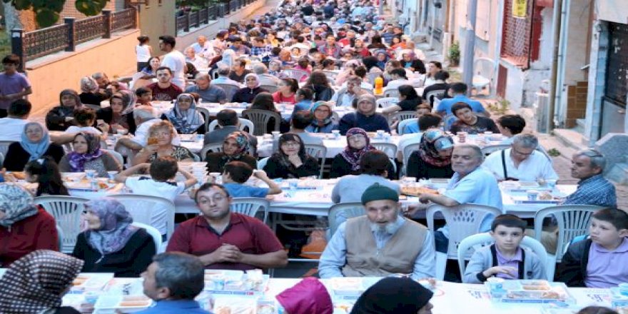 BAYRAMPAŞA, MURATPAŞA İFTARINDA BULUŞTU