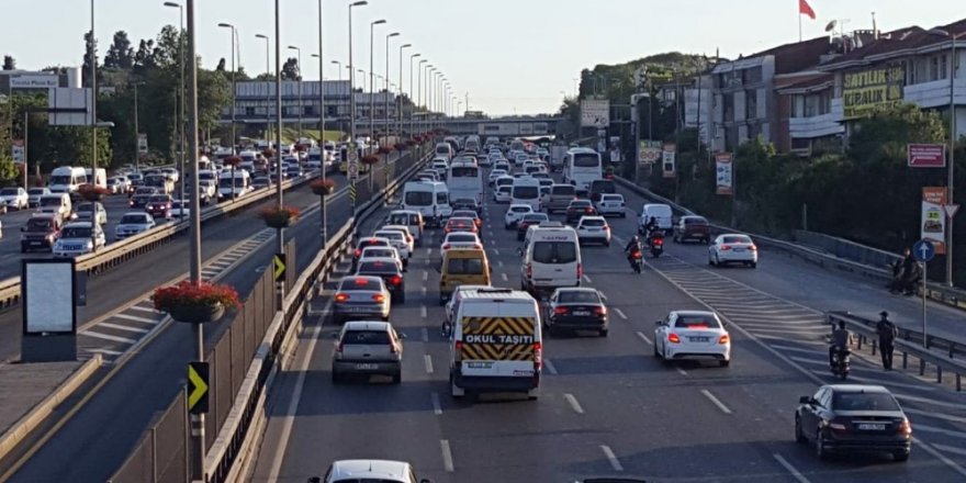 İstanbul’da bayram trafiği yoğunluğu erken başladı