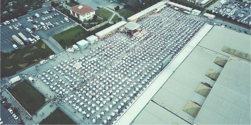 HAYIRLI İFTAR SOFRASI’NDA 15 BİN KİŞİ AĞIRLANDI