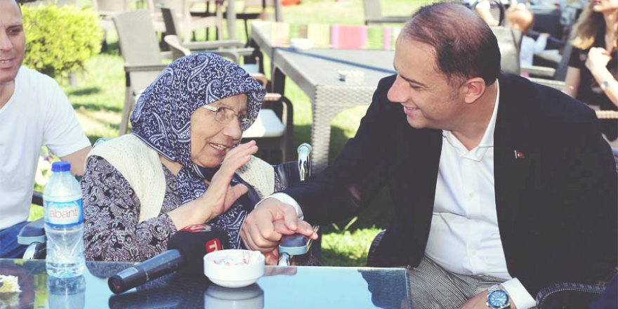 ÇALIK “HERKESİN BİRBİRİNE SAYGI VE SEVGİYLE BAKTIĞI NİCE BAYRAMLAR DİLİYORUM.”