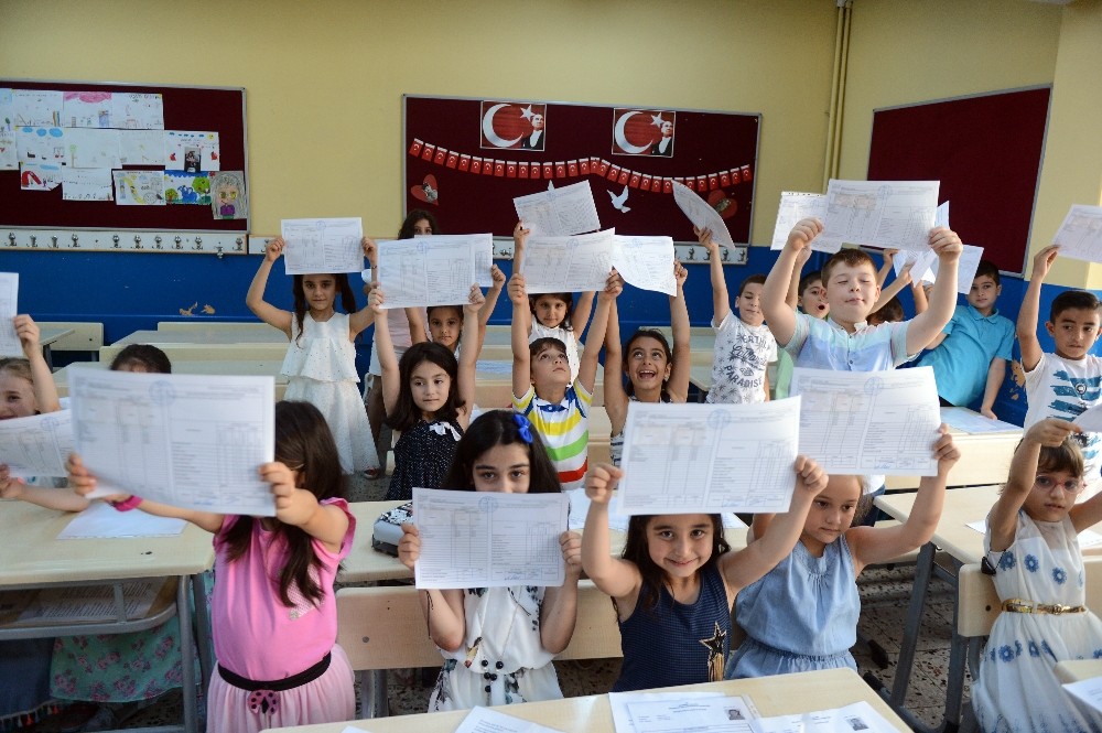 İstanbul’da karne heyecanı