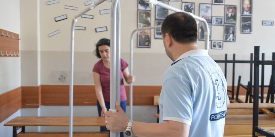 Okullarda seçim hazırlıkları tamamlandı