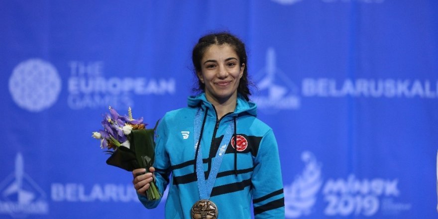 Avrupa Oyunları’nda Evin Demirhan’dan bronz madalya