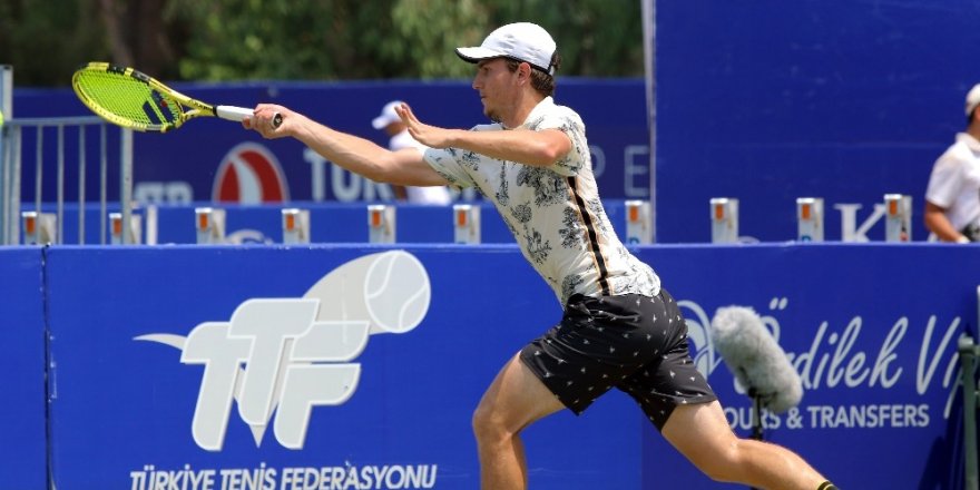 Antalya’da ilk finalist Miomir Kecmanovic