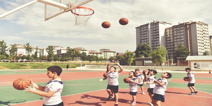 YAZ SPOR OKULLARI TÜM HEYECANIYLA DEVAM EDİYOR