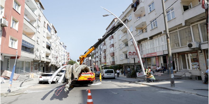 Cadde ve Sokaklara Modern Aydınlatma Direkleri