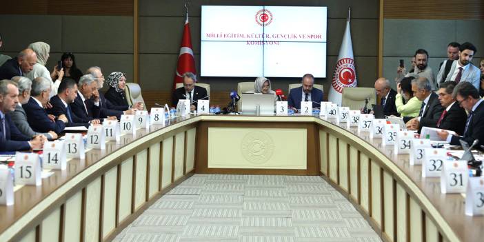 Komisyondan öğrenci affına onay: Üniversiteye dönüş yolu açıldı