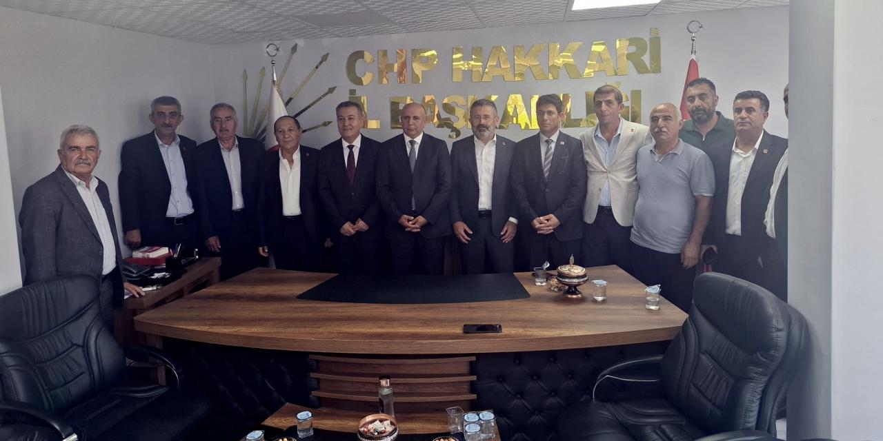Adnan Demirci ve Nevaf Bilek, Hakkari İl Başkanlığını Ziyaret Etti