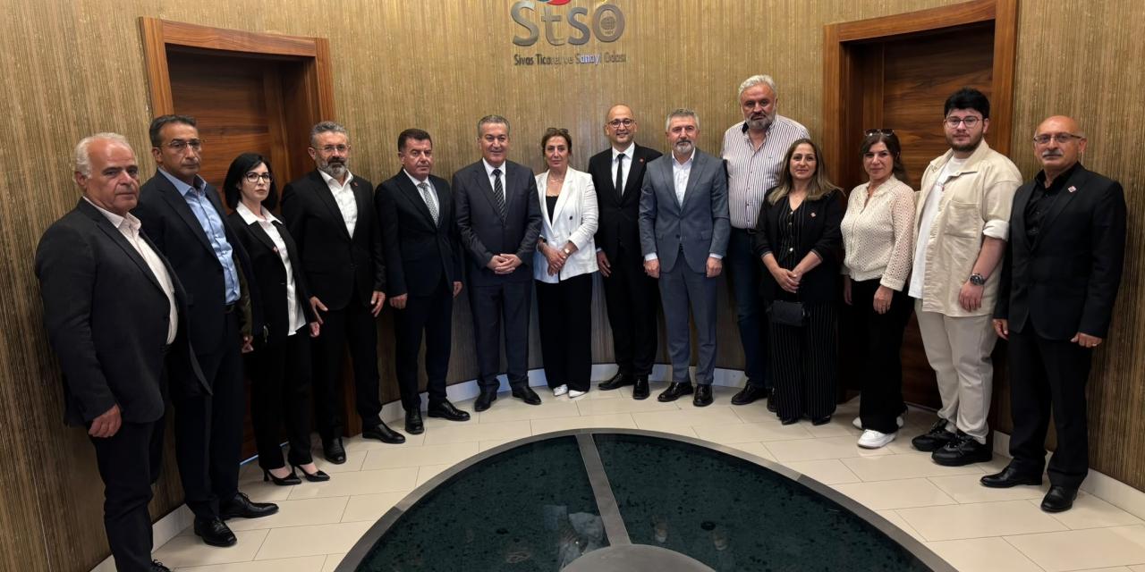 Adnan Demirci ve Nevaf Bilek Sivas Ticaret ve Sanayi Odası’nı Ziyaret Etti