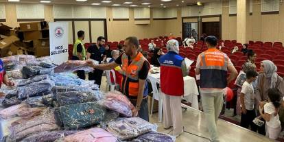KÂĞITHANE BELEDİYESİ’NDEN ÖĞRENCİLERE ÇANTA VE KIRTASİYE DESTEĞİ