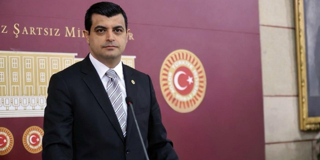 Deniz Demir: 