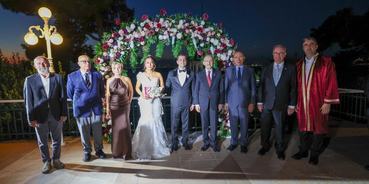 CHP Genel Başkanı Kemal Kılıçdaroğlu, Yiğit Acar ile Tuğçe Doğan’ın Nikâh Şahitliğini Yaptı