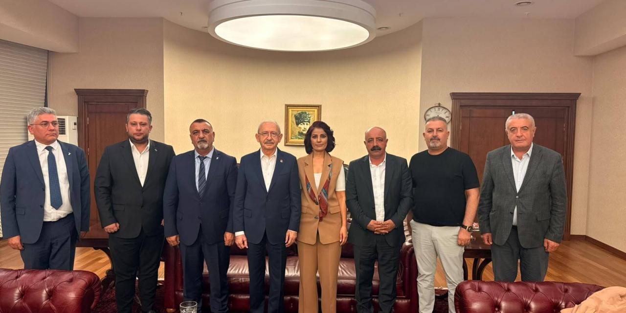 Cumhuriyet Halk Partisi Genel Başkanı Kemal Kılıçdaroğlu, Alevi Örgütlerinin Genel Başkanlarıyla Bir Araya Geldi