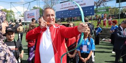 SULTANGAZİ’DE SPOR ŞENLİĞİ GENÇLERİ BULUŞTURDU