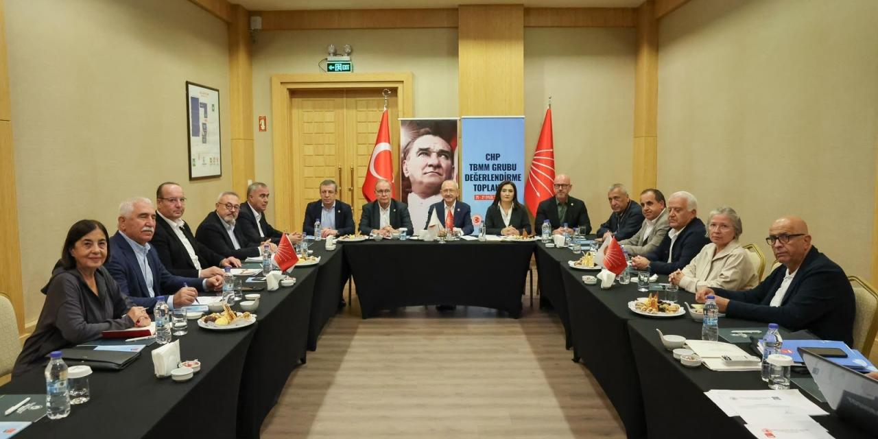 CHP Genel Başkanı Kemal Kılıçdaroğlu, Grup Yönetim Kurulu Toplantısına Başkanlık Etti