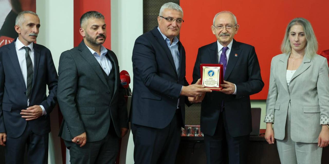 Staj ve Çıraklık Mağdurlarından CHP Genel Merkezi’nde Tarihi Çağrı: “40 Yıllık Mağduriyet Sona Ersin, İlk İşe Giriş Tarihlerimiz 4A Tescil Başlangıcı Sayılsın!”