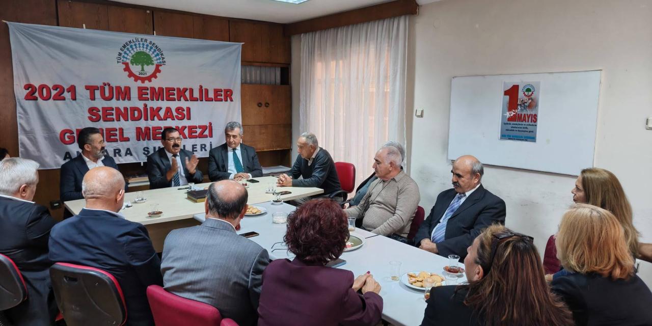 Necdet Saraç ve Adnan Demirci Emekli Örgütleriyle Buluştu: “Emeklilerin Sesi 7 Kasım’da Ortaklaşacak”
