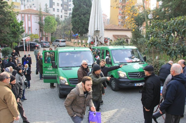 Eski Konya Emniyet Müdürünün eşi ve kızı son yolculuğuna uğurlandı
