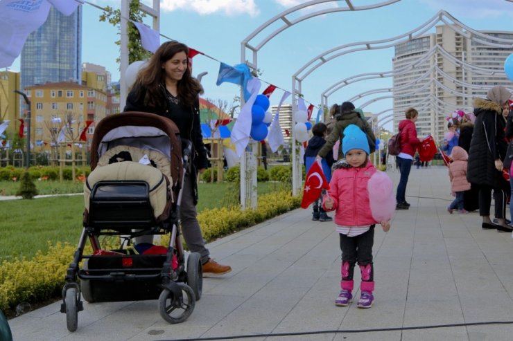 Maltepe'de, Cumhuriyet Parkı’nda 23 Nisan coşkusu