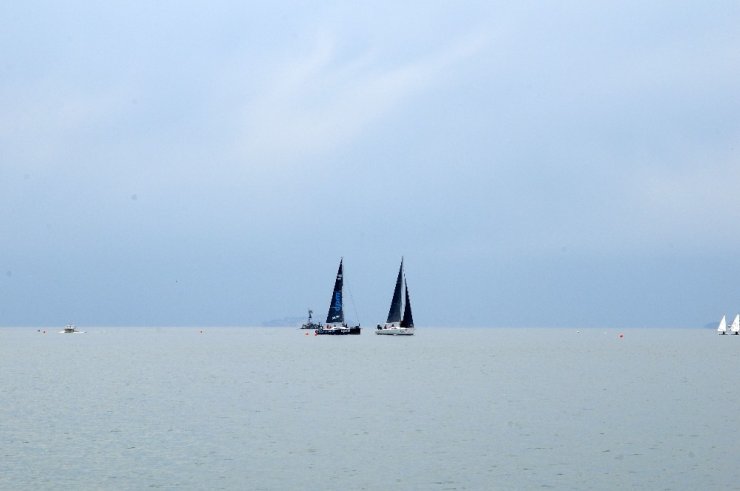 Kadıköy’de yelkenler bu kez hayat için açıldı