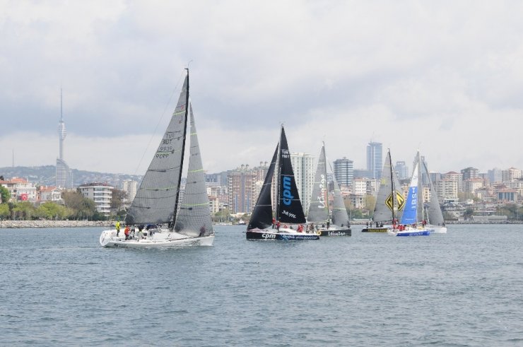 Kadıköy’de yelkenler bu kez hayat için açıldı
