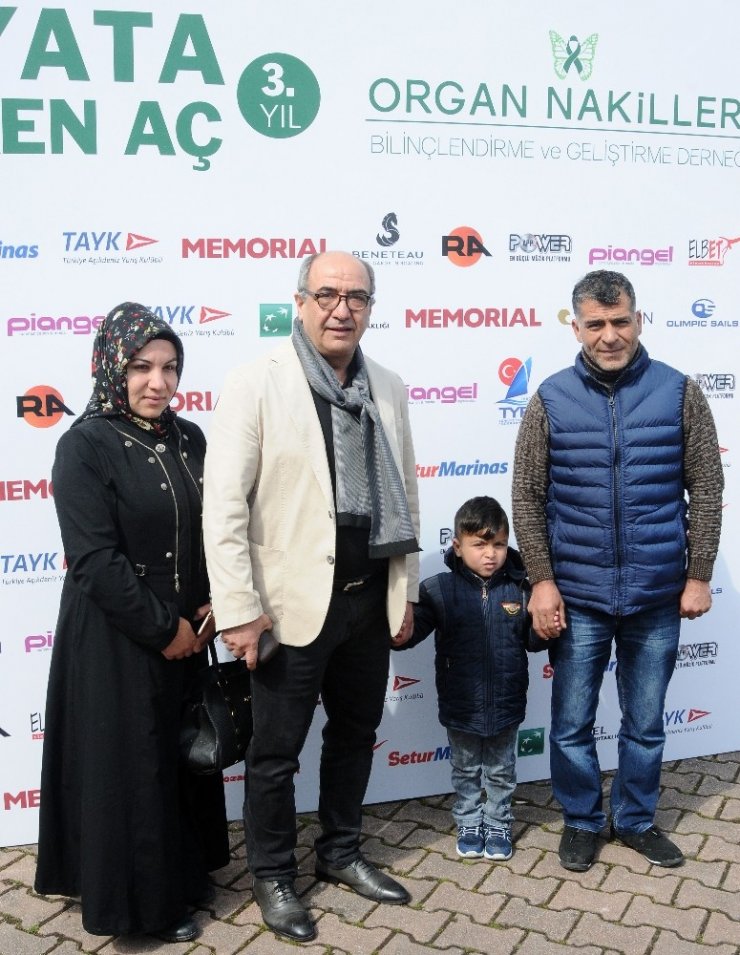 Kadıköy’de yelkenler bu kez hayat için açıldı