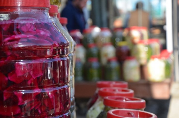 İcradan satılık turşu