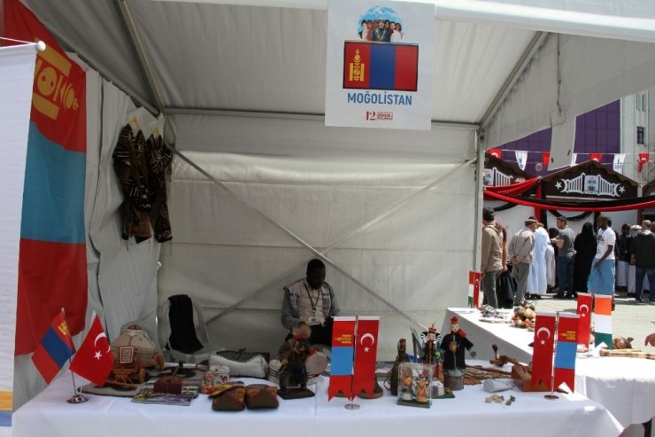 65 ülkeden 300 uluslararası öğrenci Esenler’de buluştu