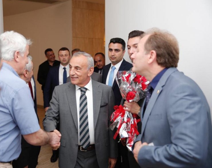 Başkan Çebi’den personele 1 Mayıs ziyareti