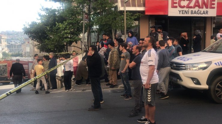 Sarıyer'de, Korku Dolu Anlar: 20 Kişi Yangında Mahsur Kaldı