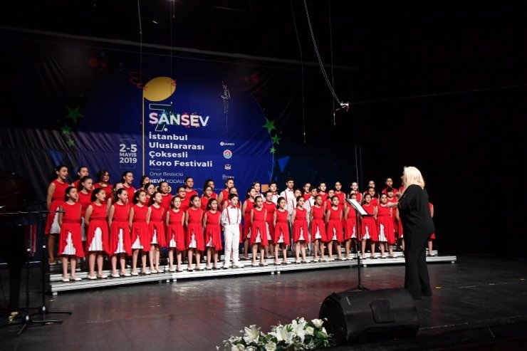 Festivade, 25 şehirden 116 koro Maltepe’de buluştu