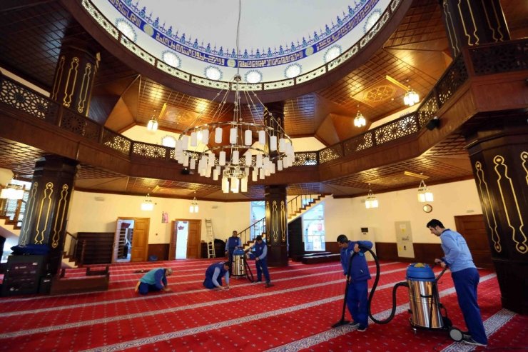 Bağcılar’da ibadethaneler Ramazan Ayı öncesi temizlendi
