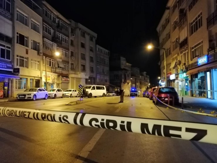 Kadıköy’de Önce Ateş Açtılar, Sonra Polisle Çatıştılar