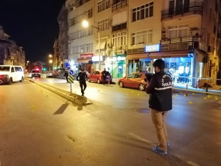 Kadıköy’de Önce Ateş Açtılar, Sonra Polisle Çatıştılar