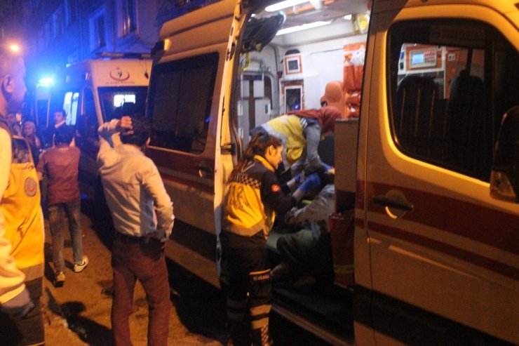 Fatih Yedikule’de binanın tabanı çöktü: 1’i çocuk 5 kişi yaralandı